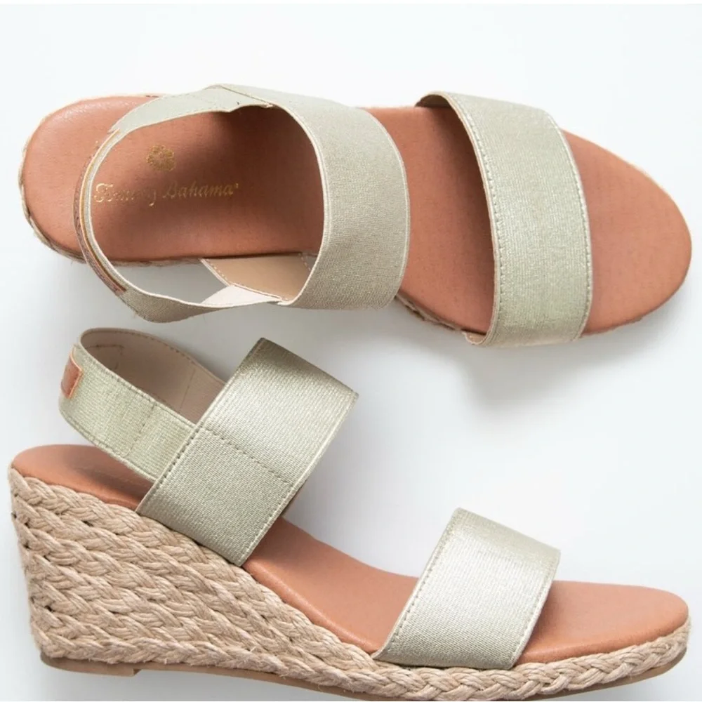 NWT Tommy Bahama Women's Wedge Sandals size 9 - Picture 1 of 3